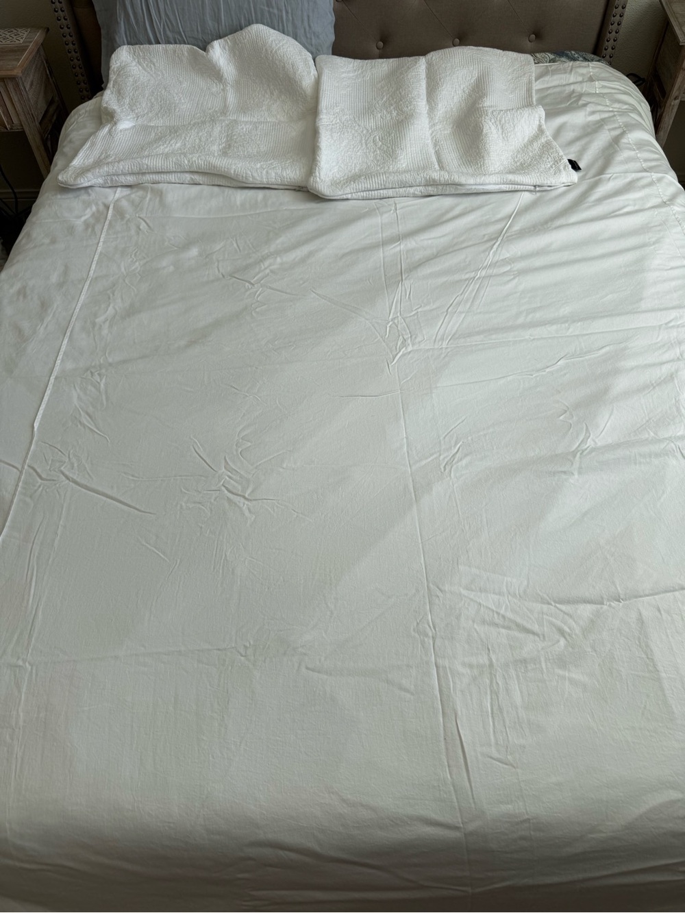Pottery Barn White Queen Duvet